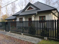 Фото забора из штакетника в Адлере